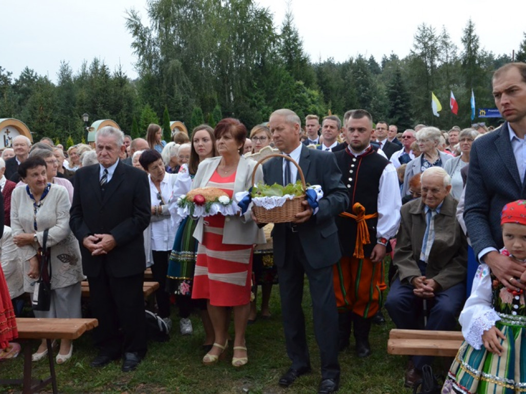 Odpust i dożynki w Sanktuarium Matki Bożej w Domaniewicach