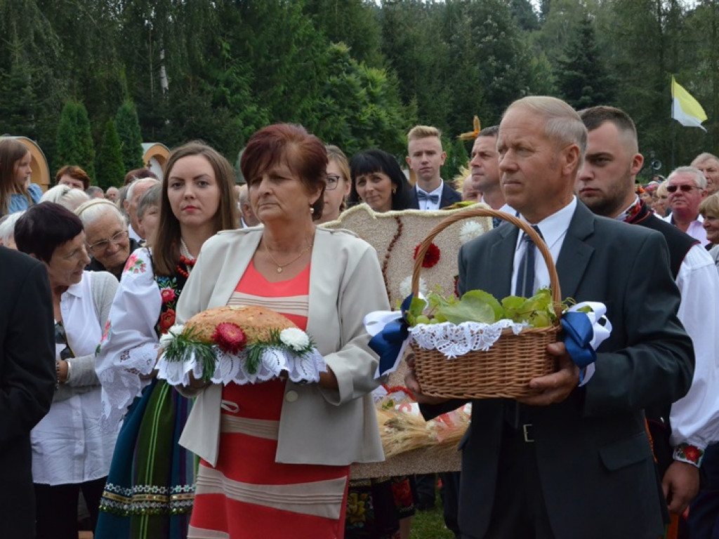 Odpust i dożynki w Sanktuarium Matki Bożej w Domaniewicach