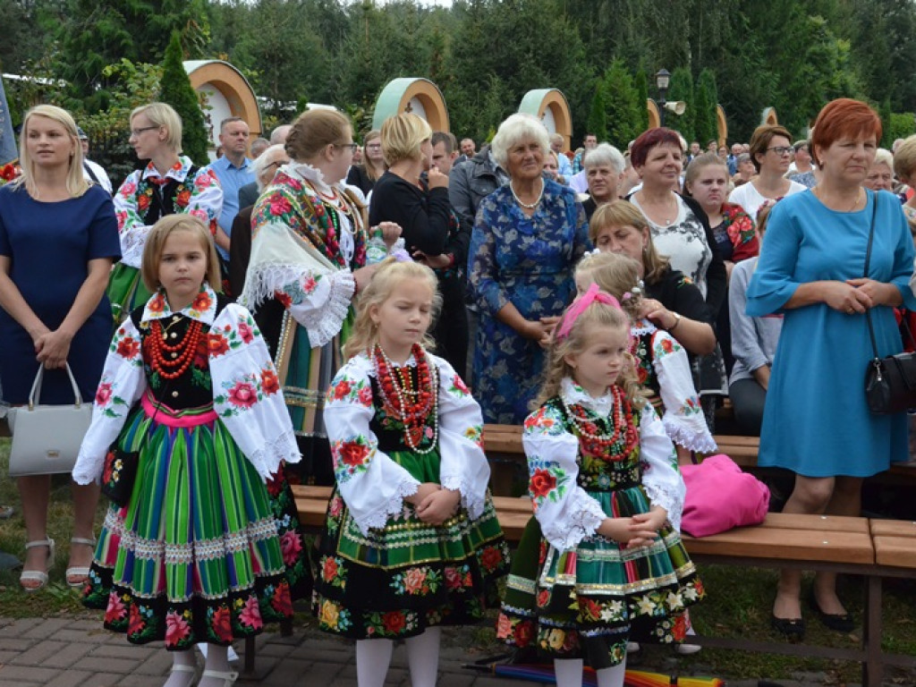 Odpust i dożynki w Sanktuarium Matki Bożej w Domaniewicach