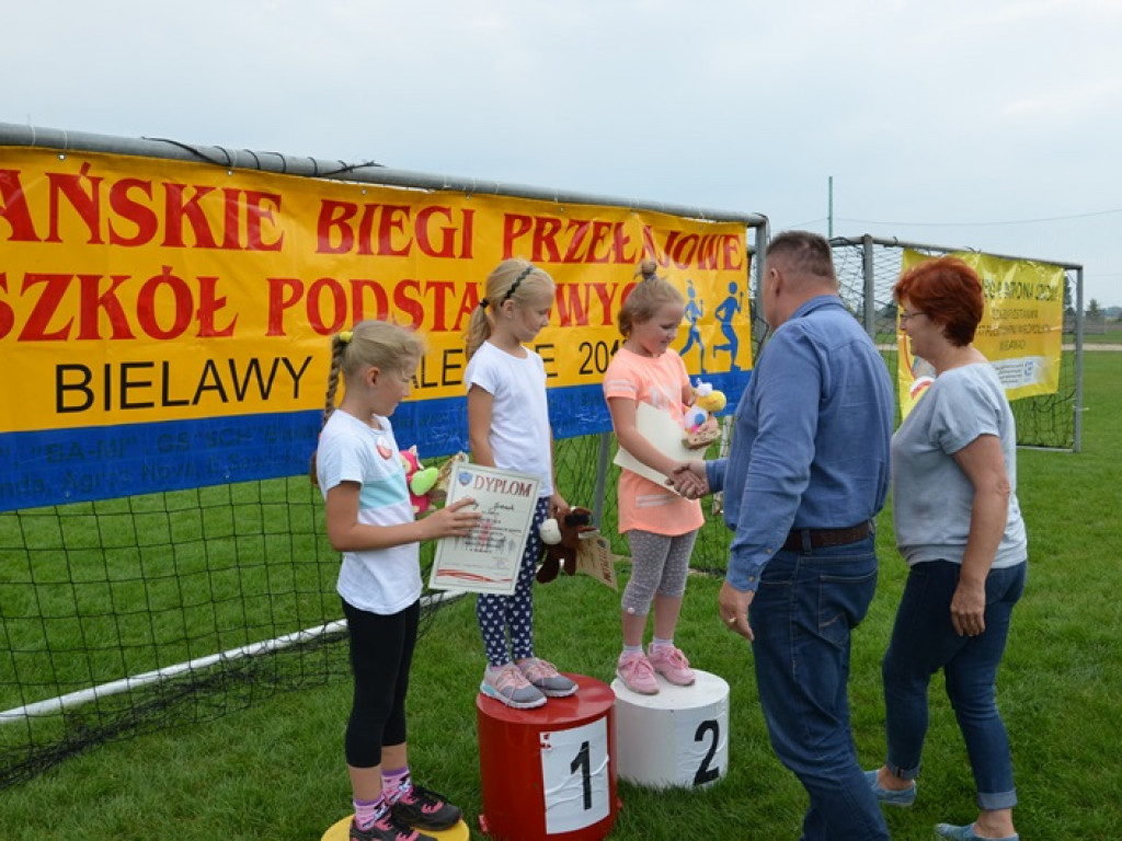 300 uczniów wzięło udział w Biegach Ułańskich w Bielawach