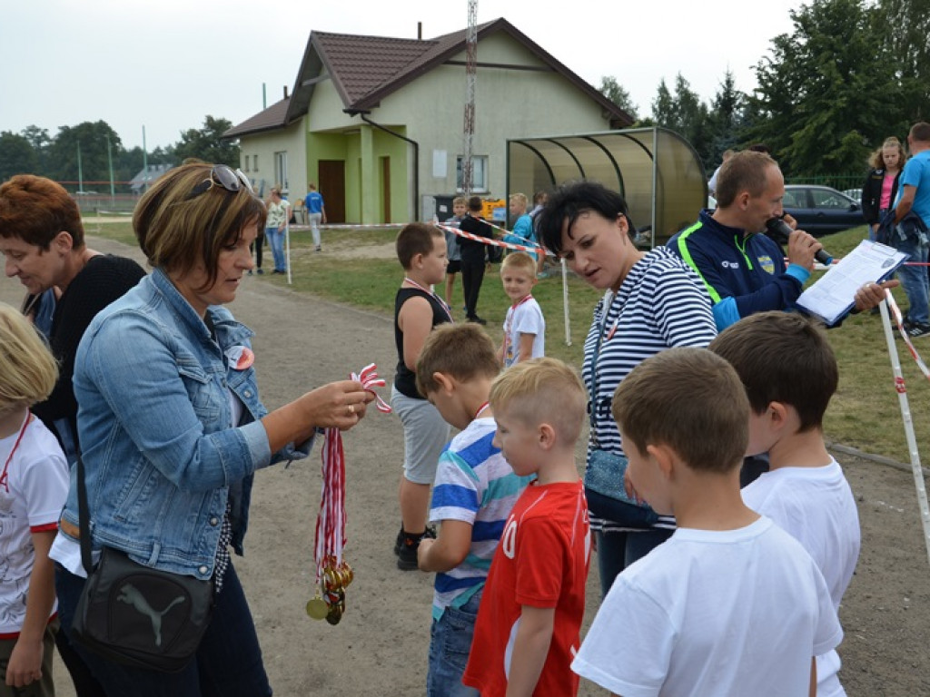 300 uczniów wzięło udział w Biegach Ułańskich w Bielawach