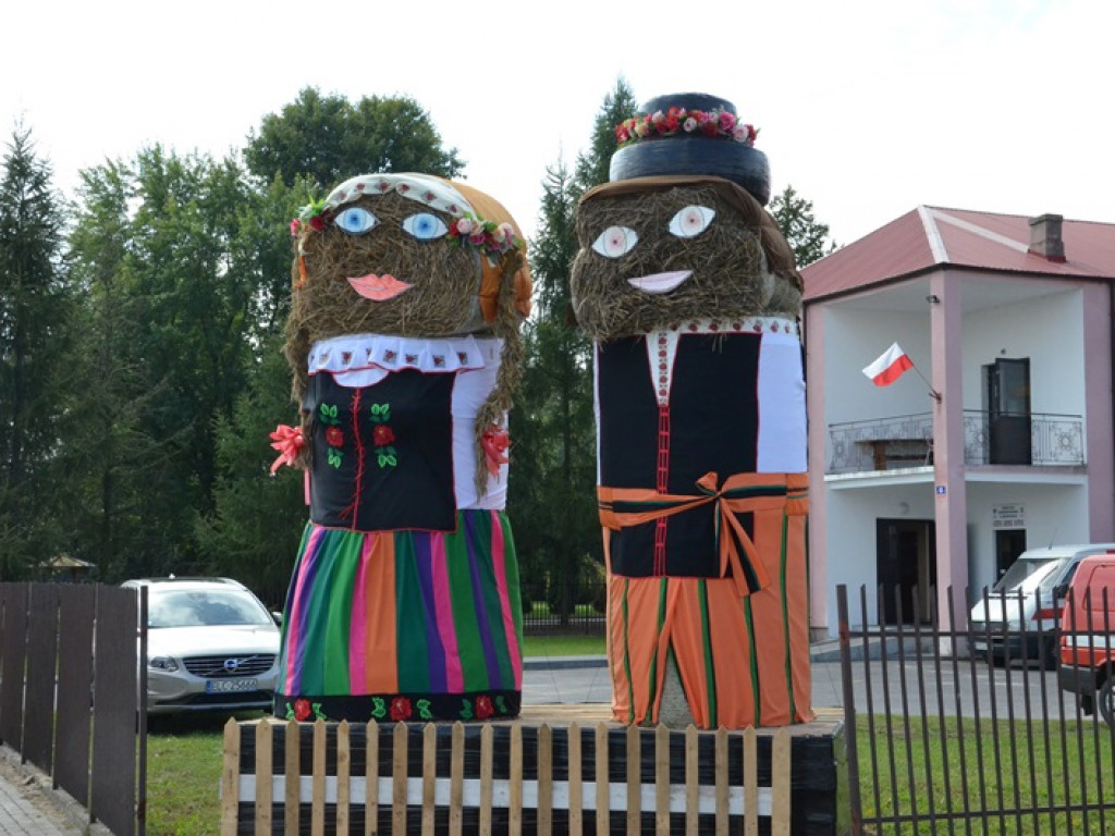 Dożynki w Bednarach: najpierw modlitwa, potem zabawa