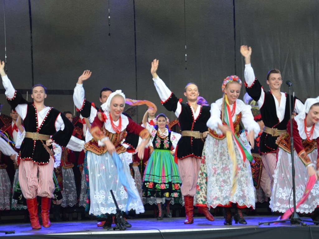 Mistrzowski koncert ZPiT Śląsk na dożynkach w Bednarach