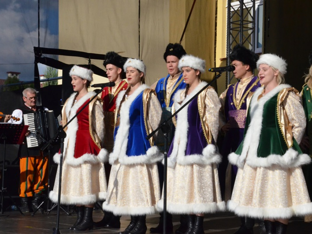 Mistrzowski koncert ZPiT Śląsk na dożynkach w Bednarach