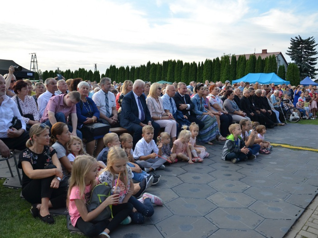 Mistrzowski koncert ZPiT Śląsk na dożynkach w Bednarach