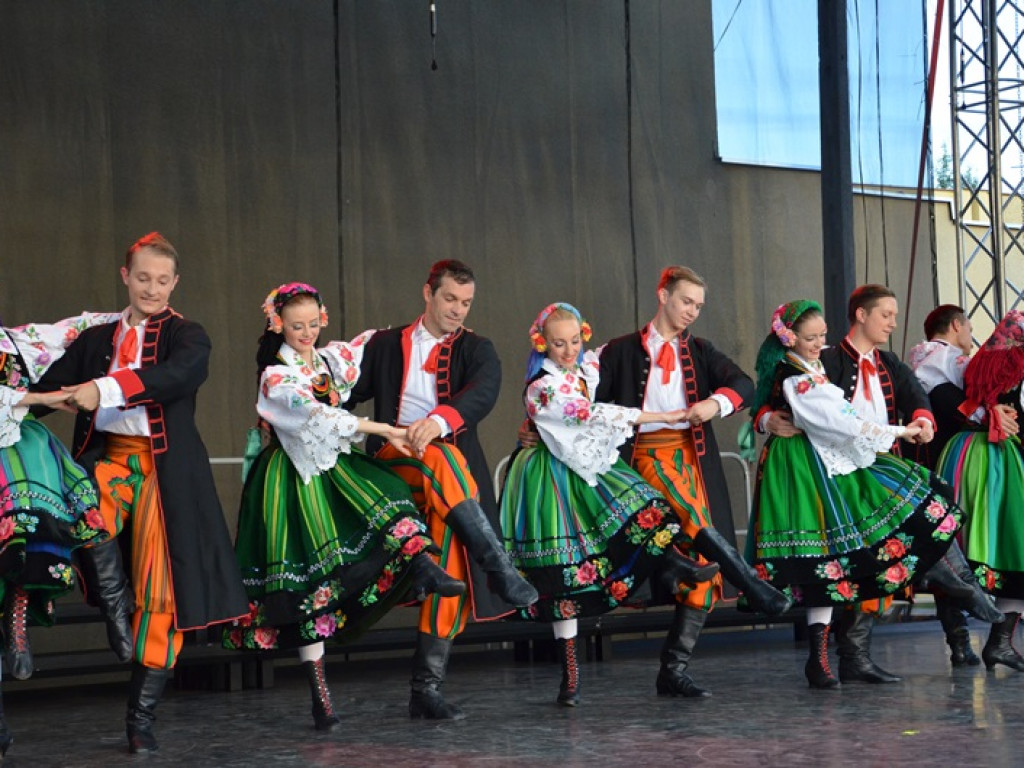 Mistrzowski koncert ZPiT Śląsk na dożynkach w Bednarach