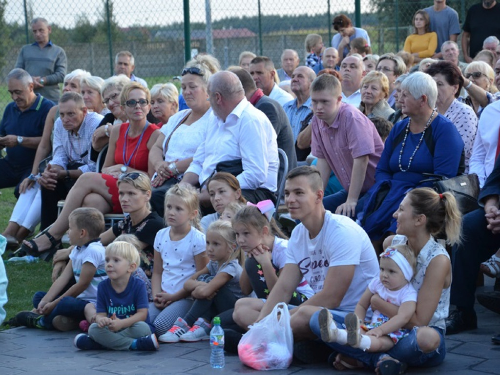 Mistrzowski koncert ZPiT Śląsk na dożynkach w Bednarach