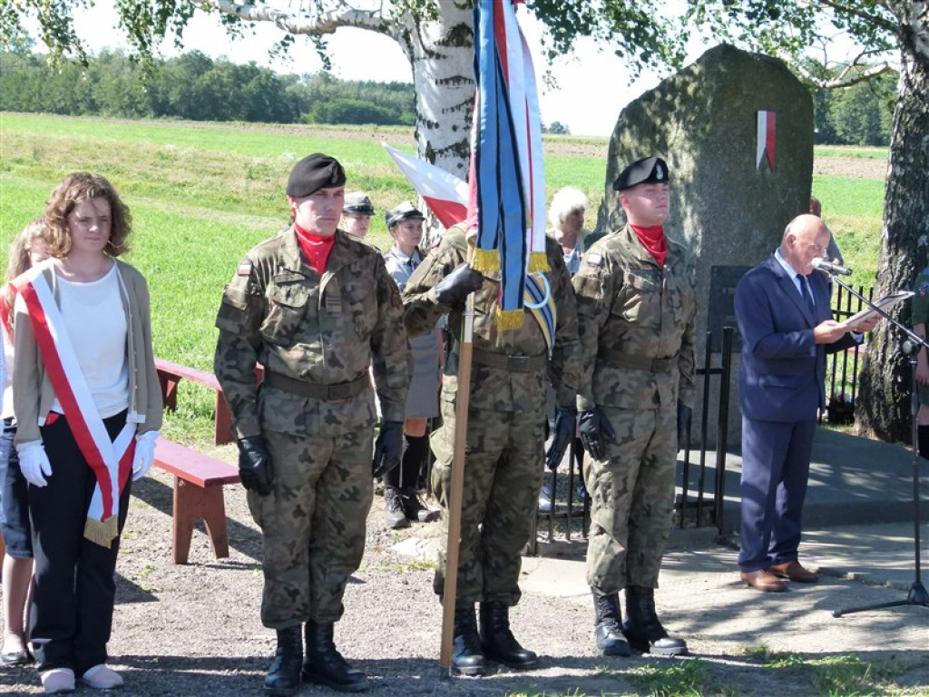Ułani uczcili pamięć dowódcy i setną rocznicę powstania pułku
