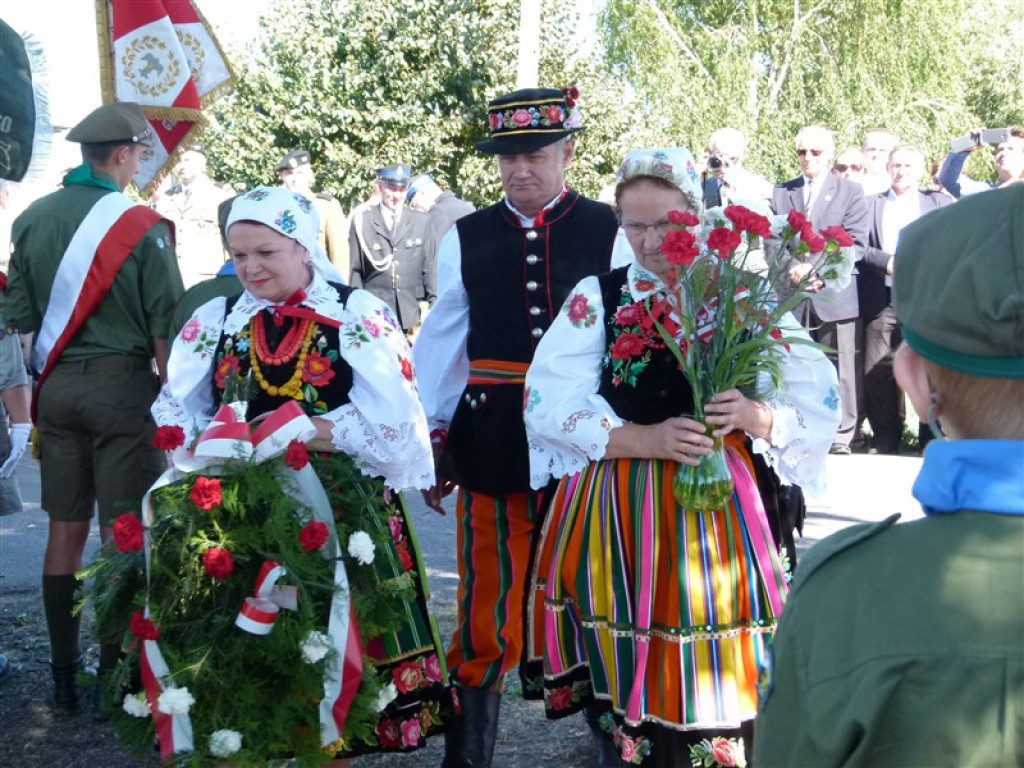 Ułani uczcili pamięć dowódcy i setną rocznicę powstania pułku