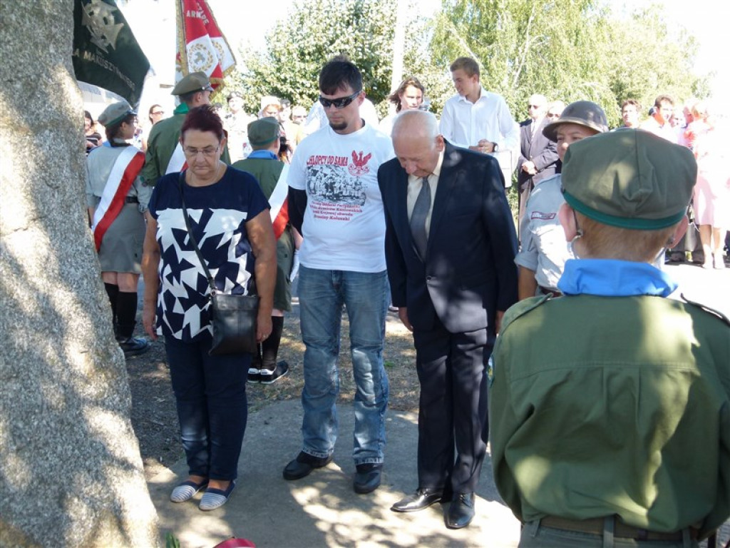 Ułani uczcili pamięć dowódcy i setną rocznicę powstania pułku