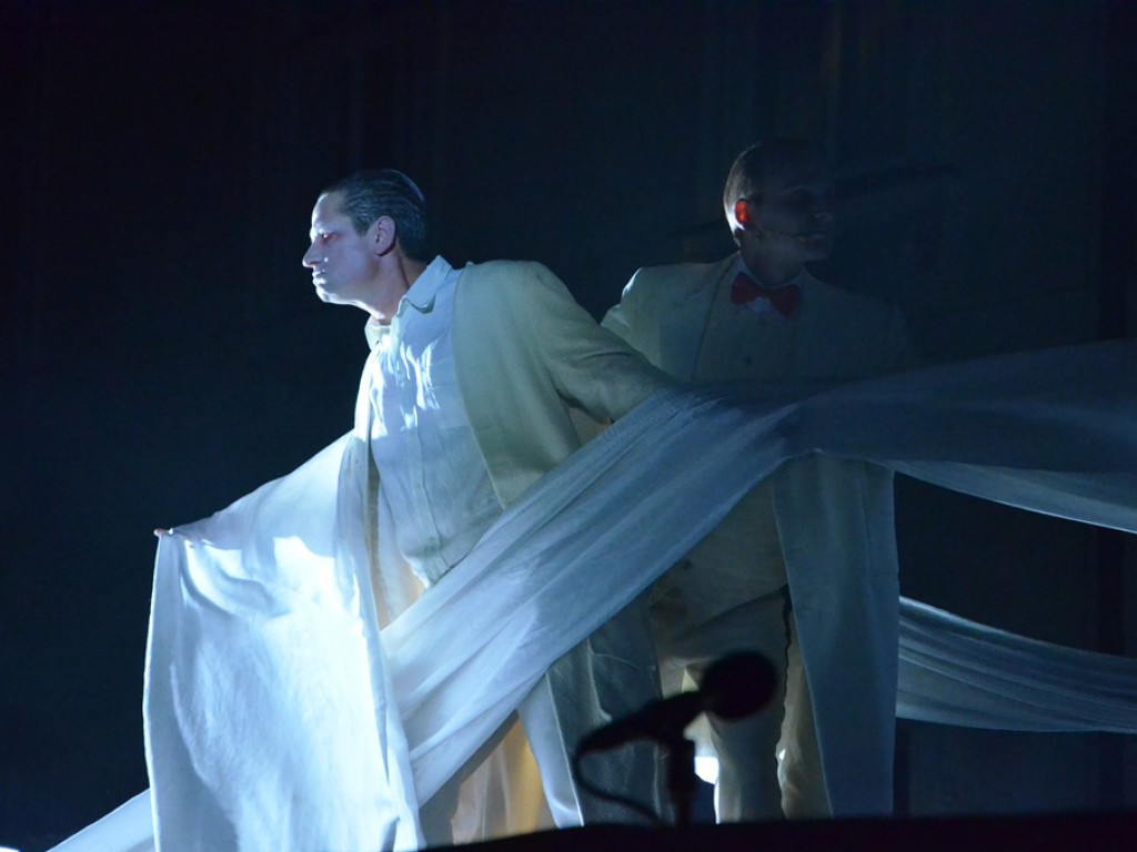 Mroczny dramat przyciągnął tłumy do Nieborowa