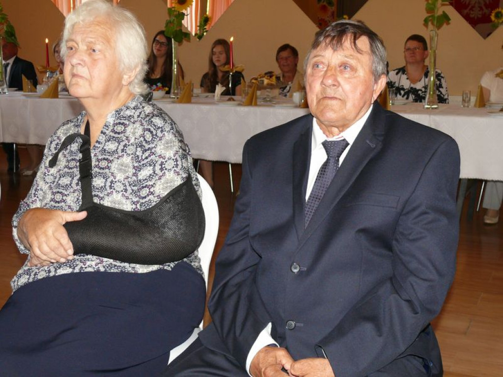 Złote Gody siedmiu par małżeńskich