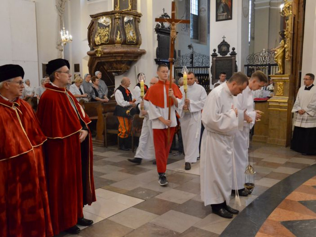 100 lat po wizycie abp Achille Rattiego