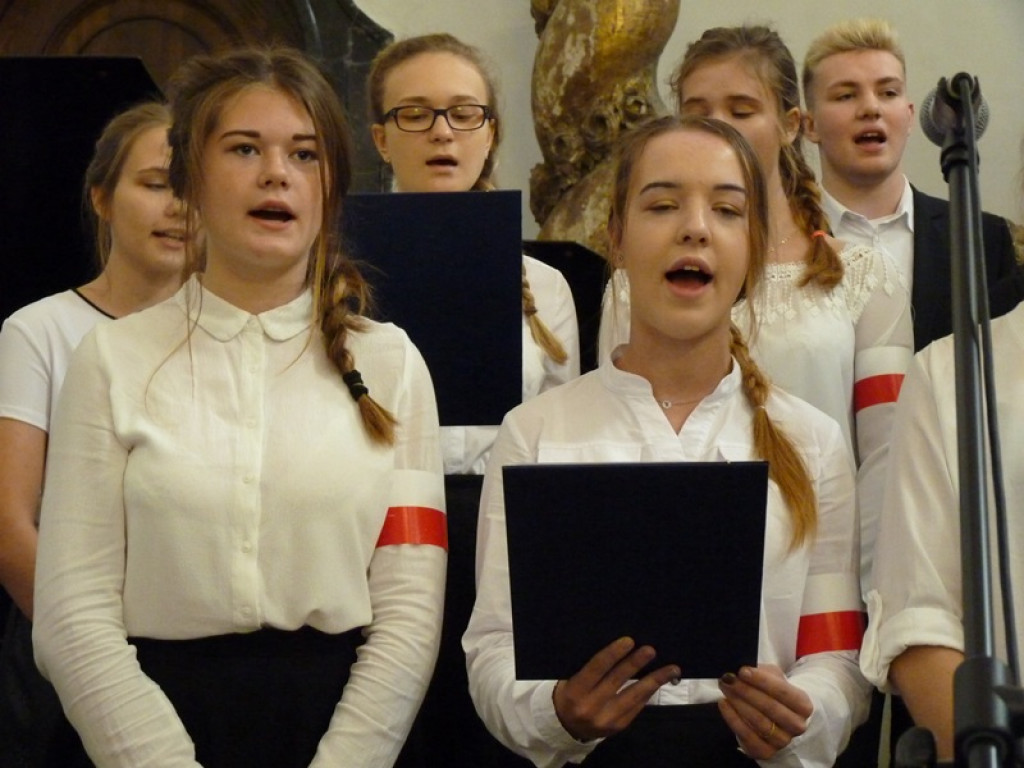 Młodzi z koncertem 