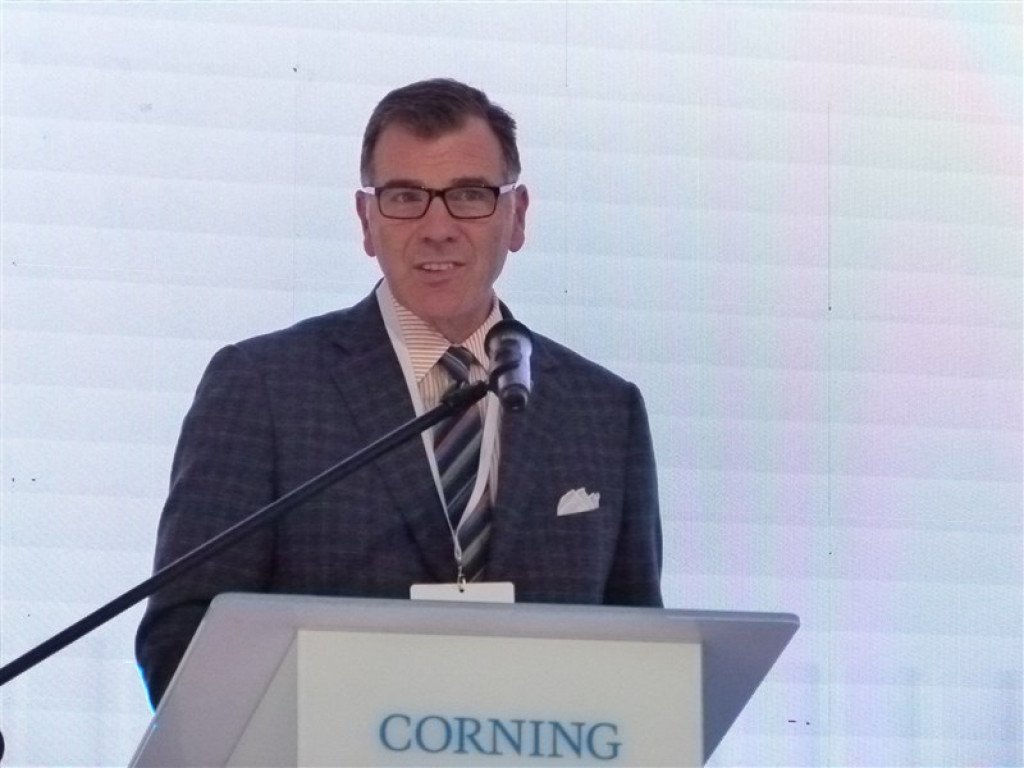 Stryków: otwarto nowy zakład produkcyjno-magazynowy Corninga