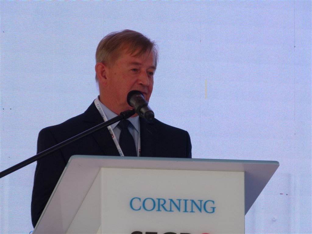 Stryków: otwarto nowy zakład produkcyjno-magazynowy Corninga