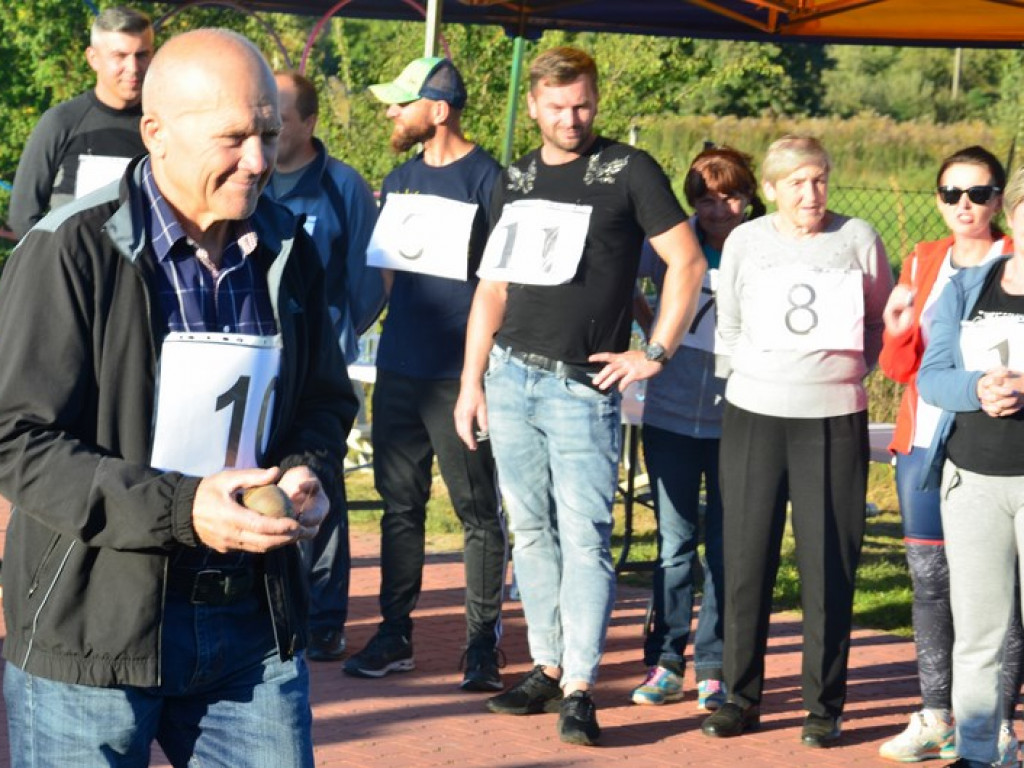 11 uczestników II Igrzysk Sołtysów w Wyskokach