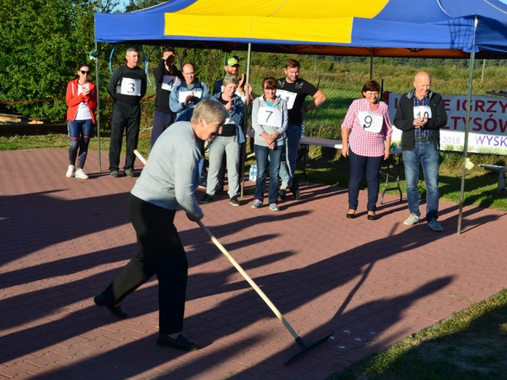 11 uczestników II Igrzysk Sołtysów w Wyskokach
