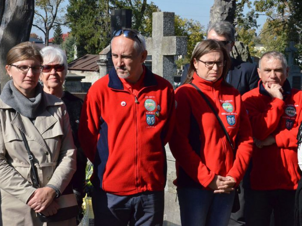 Pochylili czoła nad grobem Władysława Tarczyńskiego