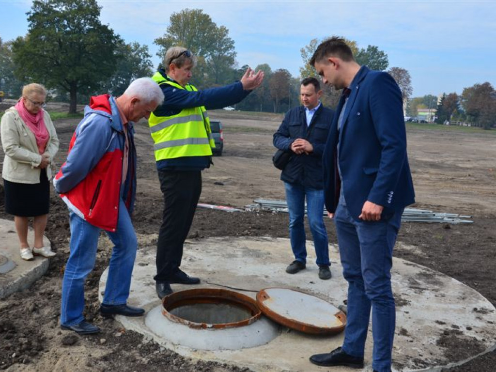 Odbiór prac na ulicy Dmowskiego