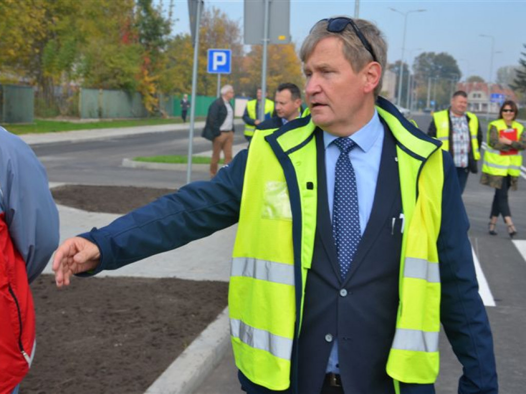 Odbiór prac na ulicy Dmowskiego