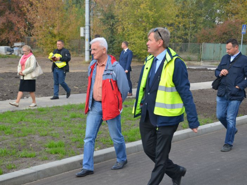 Odbiór prac na ulicy Dmowskiego