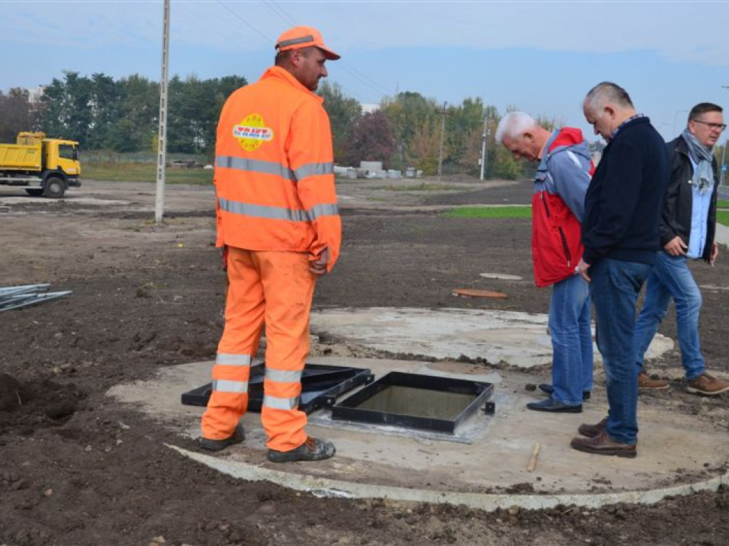 Odbiór prac na ulicy Dmowskiego