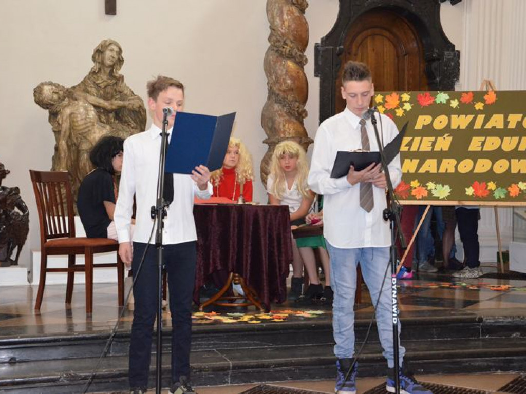 Powiatowy Dzień Edukacji Narodowej w muzeum