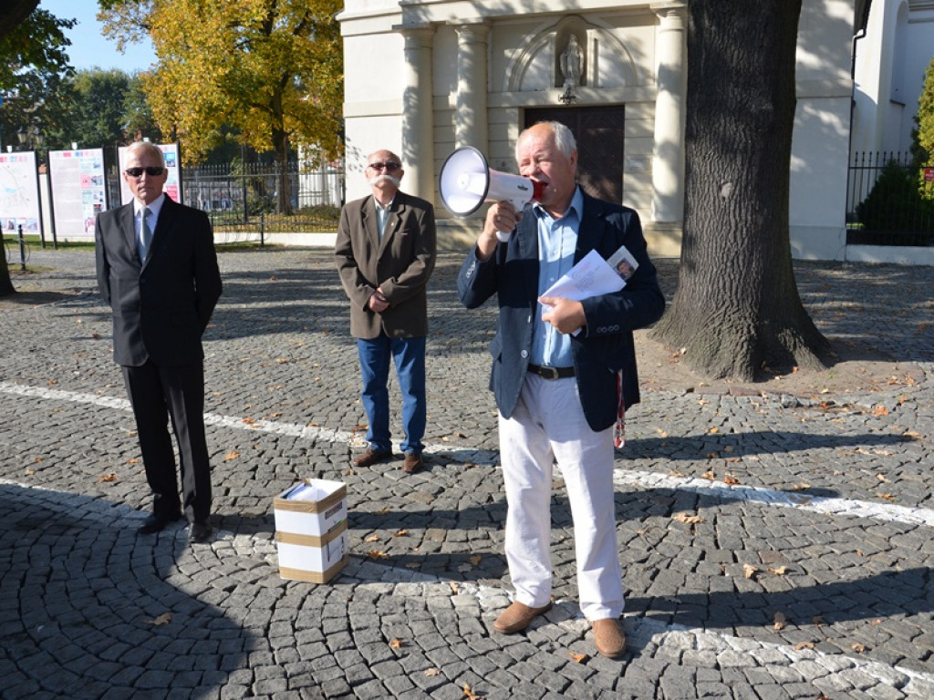 Wolni i Solidarni z poparciem dla kandydata PiS na burmistrza Łowicza