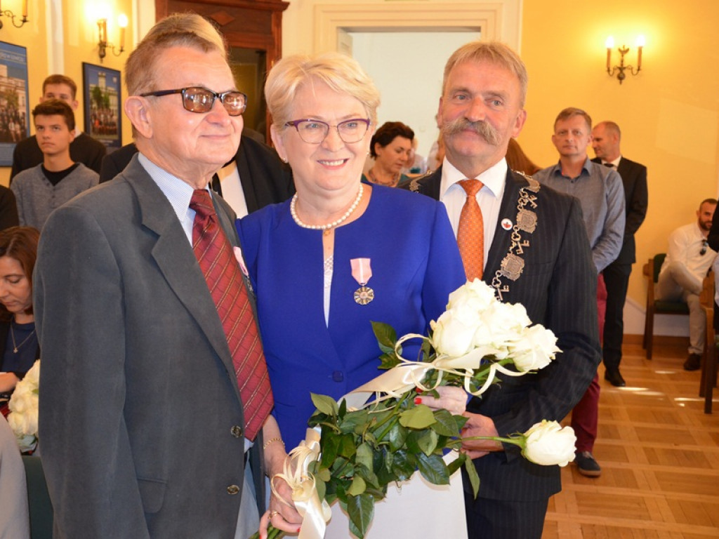6 par świętowało Złote Gody w ratuszu