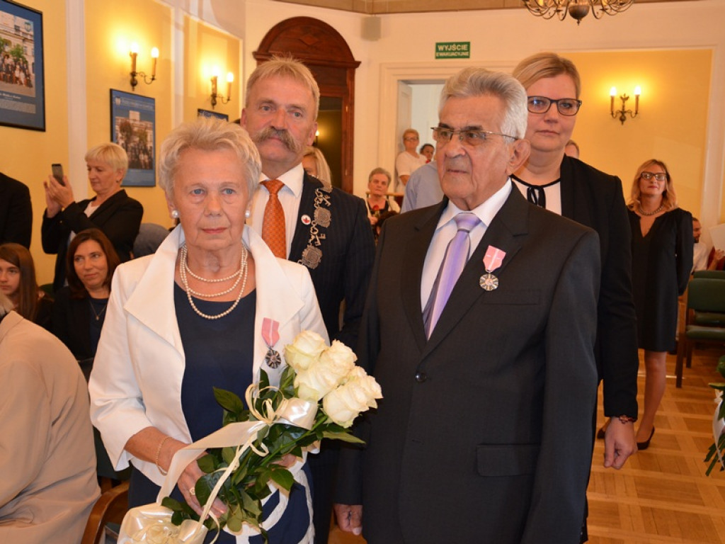6 par świętowało Złote Gody w ratuszu