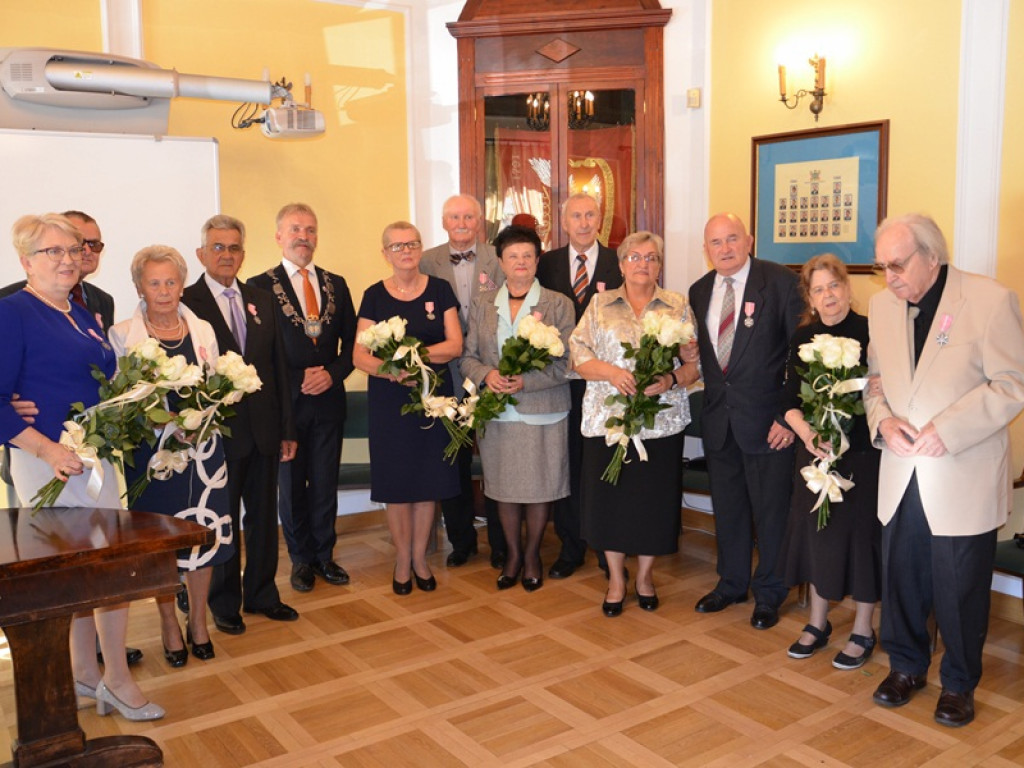 6 par świętowało Złote Gody w ratuszu
