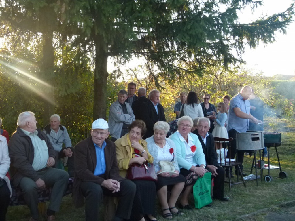 Jabłonka symbolem Biesiady Jesiennej w Kadzielinie