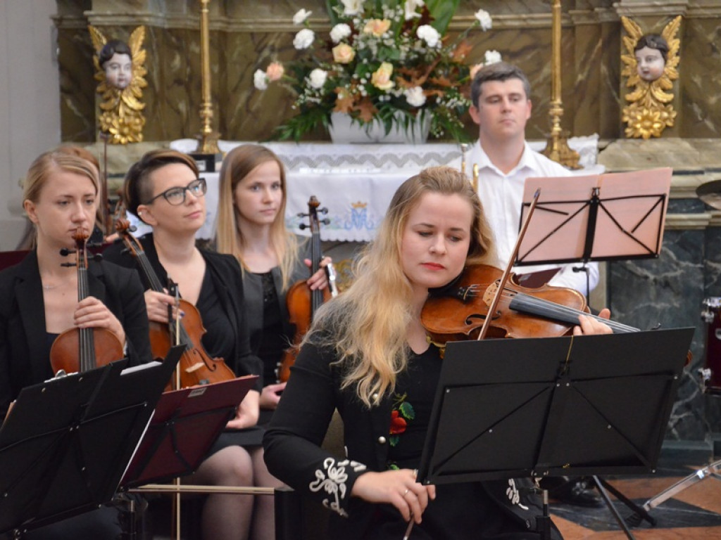 Prymas Polski celebrował 350. rocznicę konsekracji katedry w Łowiczu