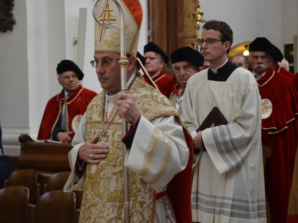 Prymas Polski celebrował 350. rocznicę konsekracji katedry w Łowiczu