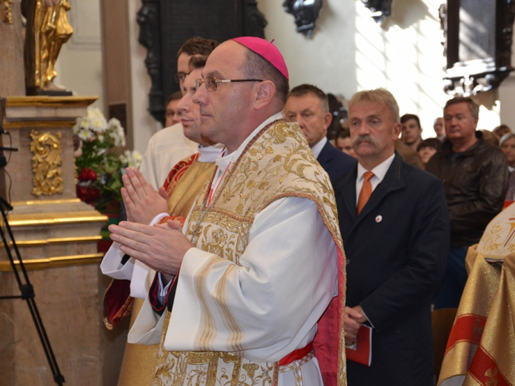 Prymas Polski celebrował 350. rocznicę konsekracji katedry w Łowiczu
