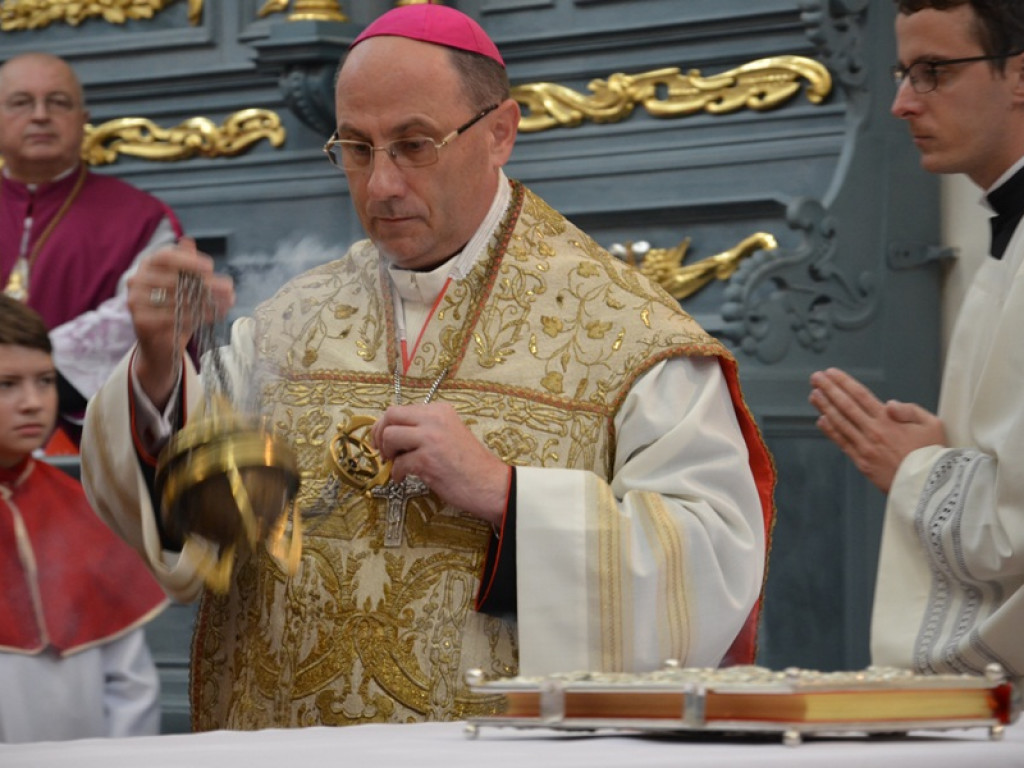 Prymas Polski celebrował 350. rocznicę konsekracji katedry w Łowiczu