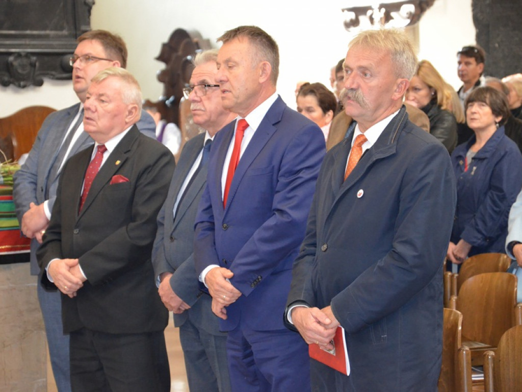 Prymas Polski celebrował 350. rocznicę konsekracji katedry w Łowiczu