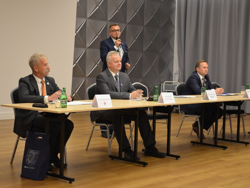 Debata kandydatów na burmistrza Łowicza