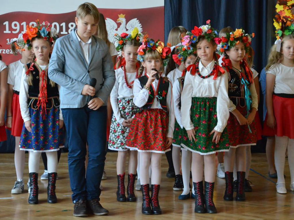 Historia SP3 sięga 1906 roku - jubileusz szkoły (zdjęcia)