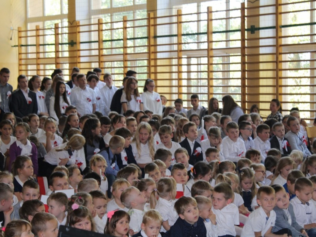 Dzień Papieski i niepodległościowy happening w Kocierzewie Płd.