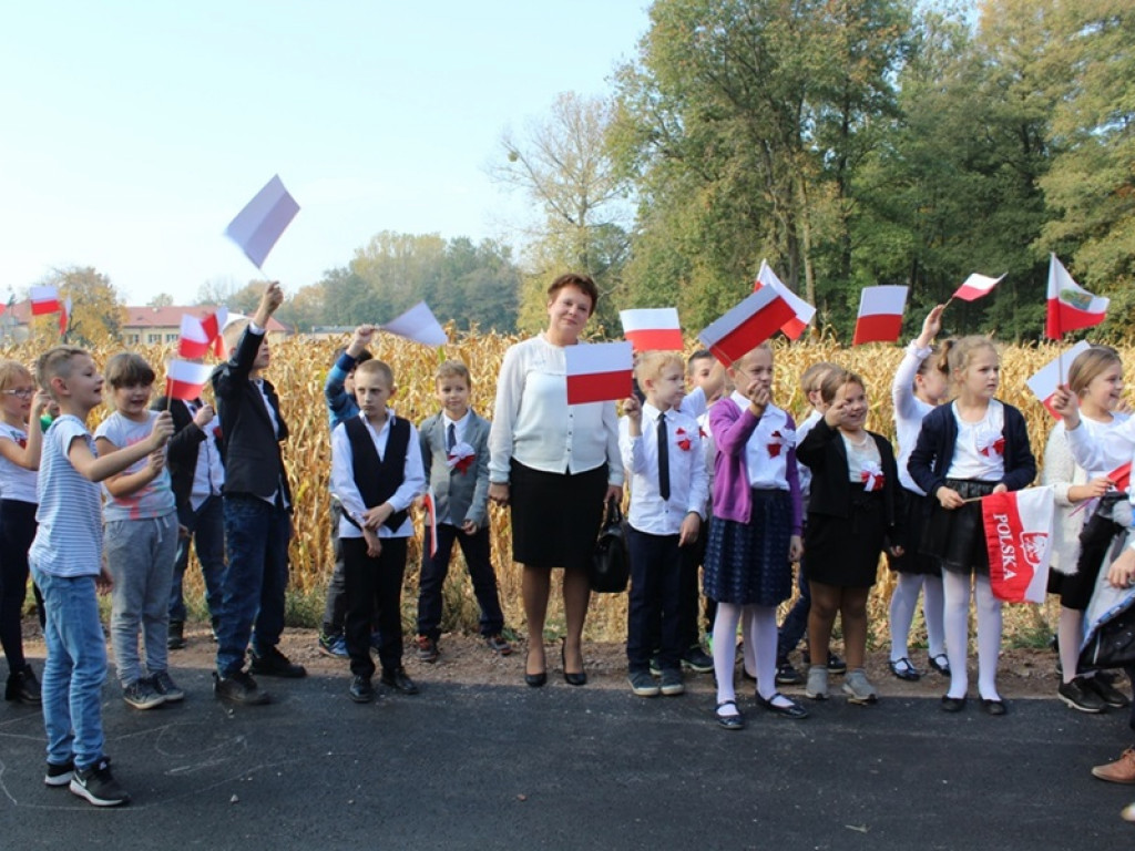 Dzień Papieski i niepodległościowy happening w Kocierzewie Płd.