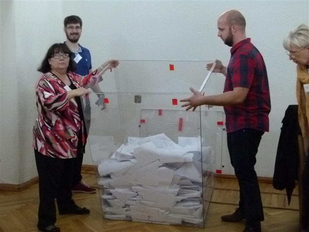 Głowno: trwa liczenie głosów