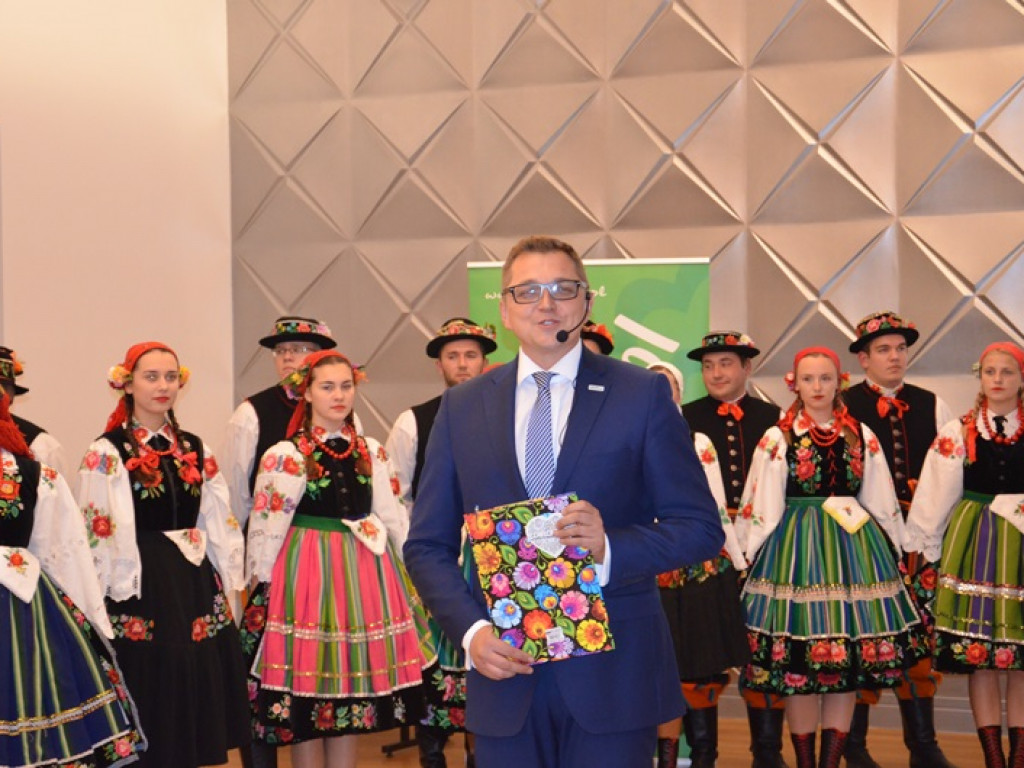 Pełna sala na promocji monografii zespołu Boczki Chełmońskie