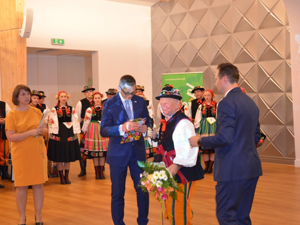 Pełna sala na promocji monografii zespołu Boczki Chełmońskie