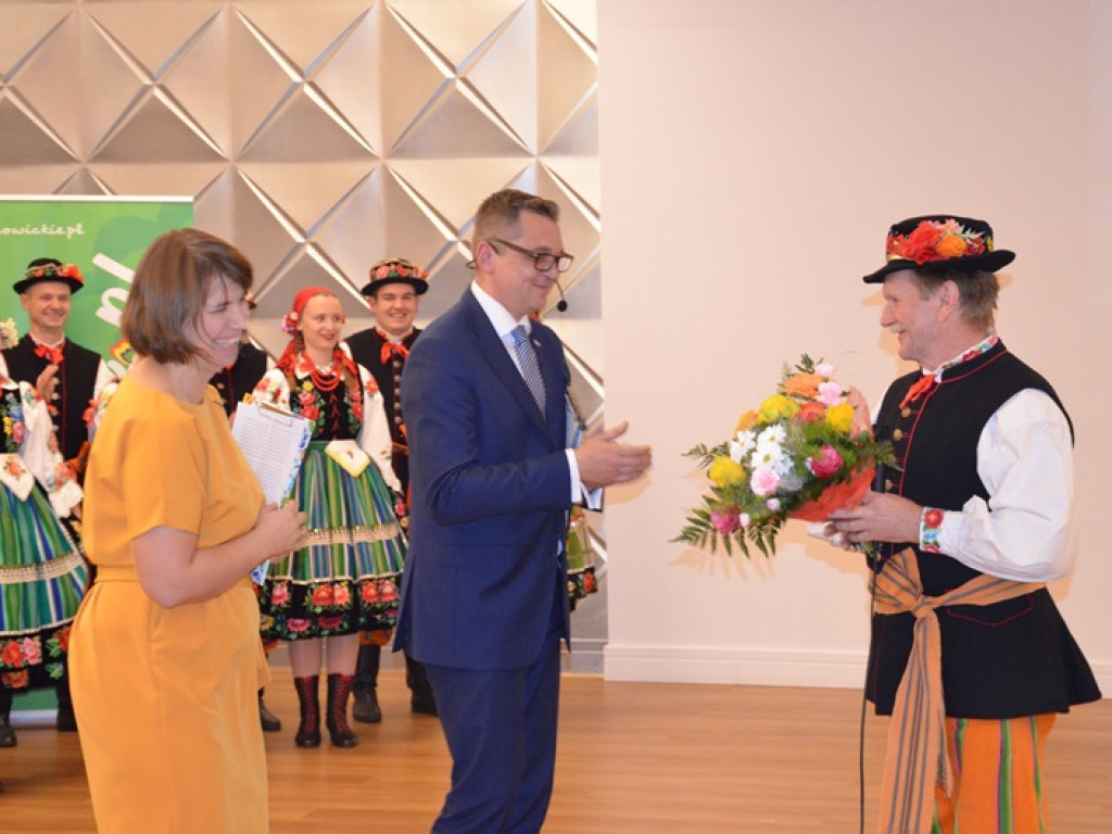 Pełna sala na promocji monografii zespołu Boczki Chełmońskie
