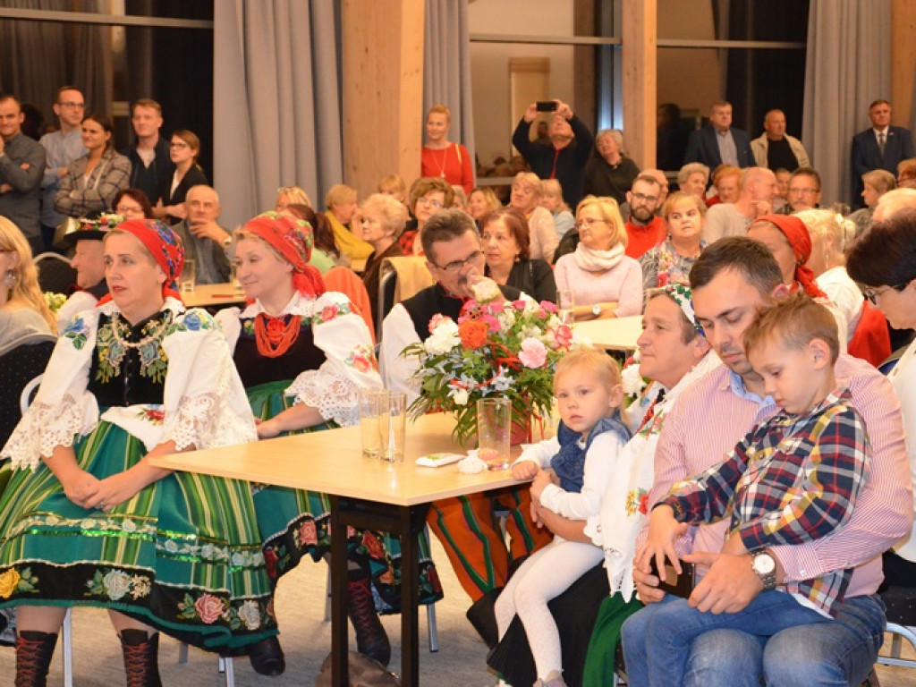 Pełna sala na promocji monografii zespołu Boczki Chełmońskie