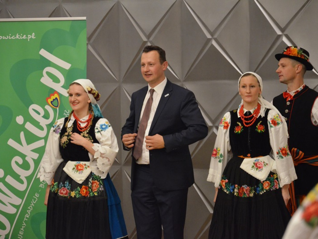 Pełna sala na promocji monografii zespołu Boczki Chełmońskie