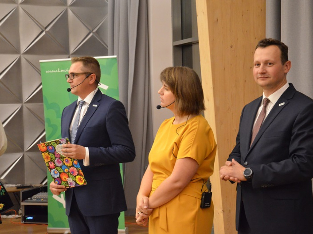 Pełna sala na promocji monografii zespołu Boczki Chełmońskie