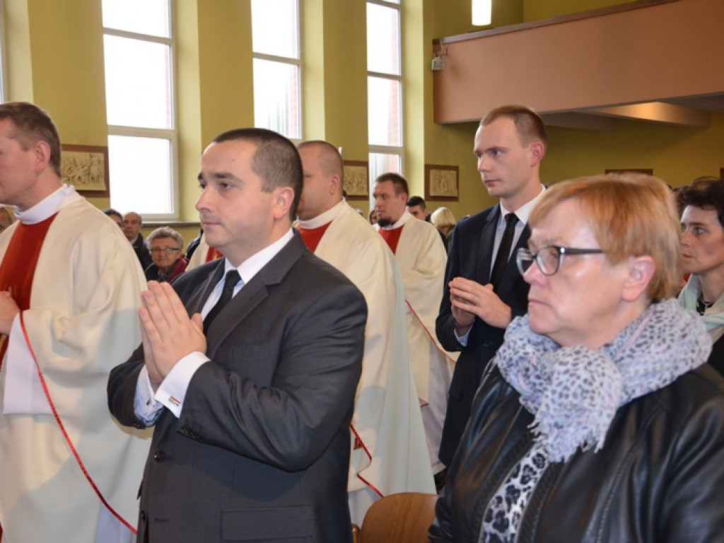 Obłóczyny 4 kleryków w łowickim seminarium